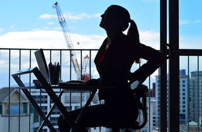 6 REASONS WHY WORKING WOMEN NEED LIFE INSURANCE!