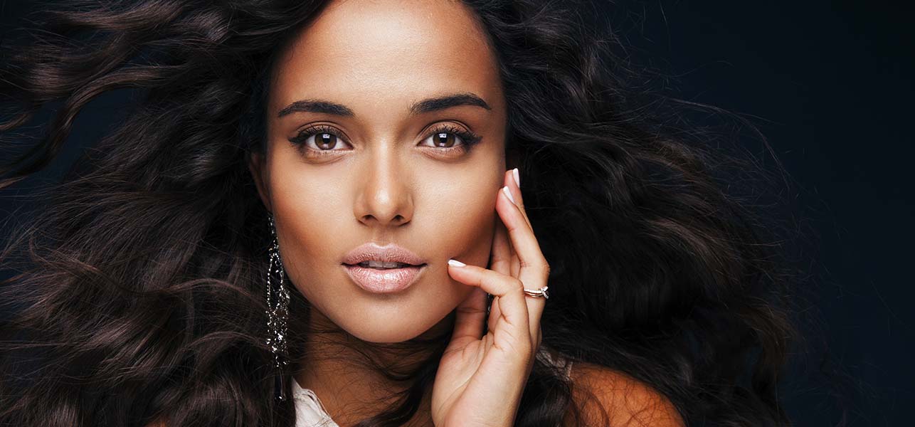 Have a Dusky Skin – Here Are 8 Great Shades That Work