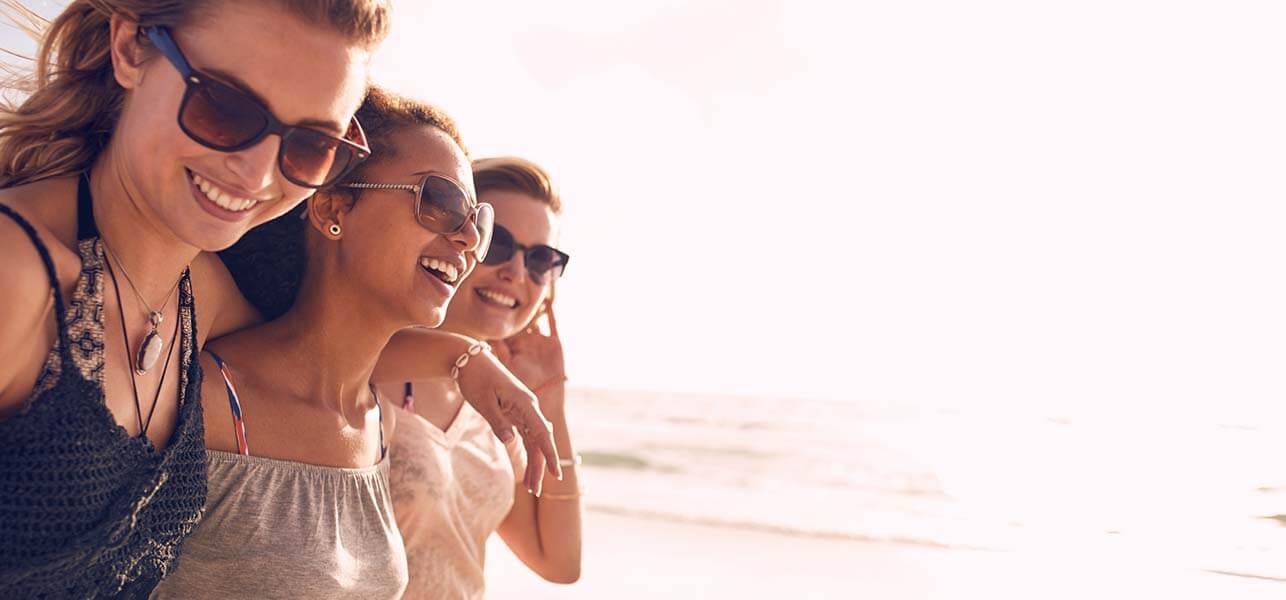 15 SUPERB BEAUTY HACKS FOR SUMMER VACATION