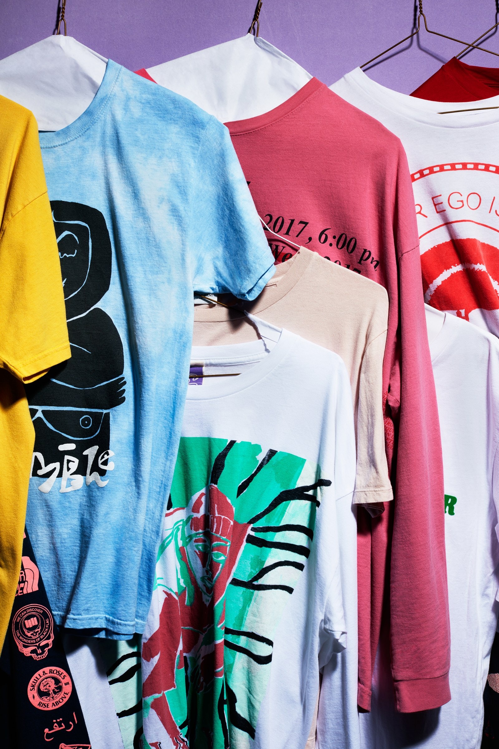 6 Reasons to Include Performance Shirts in Your Wardrobe