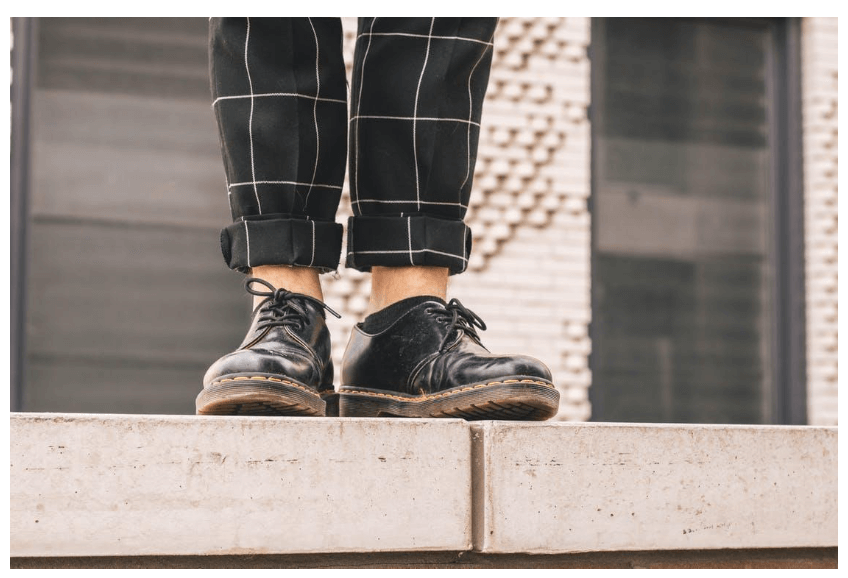 4 types of men’s trousers that will elevate your style