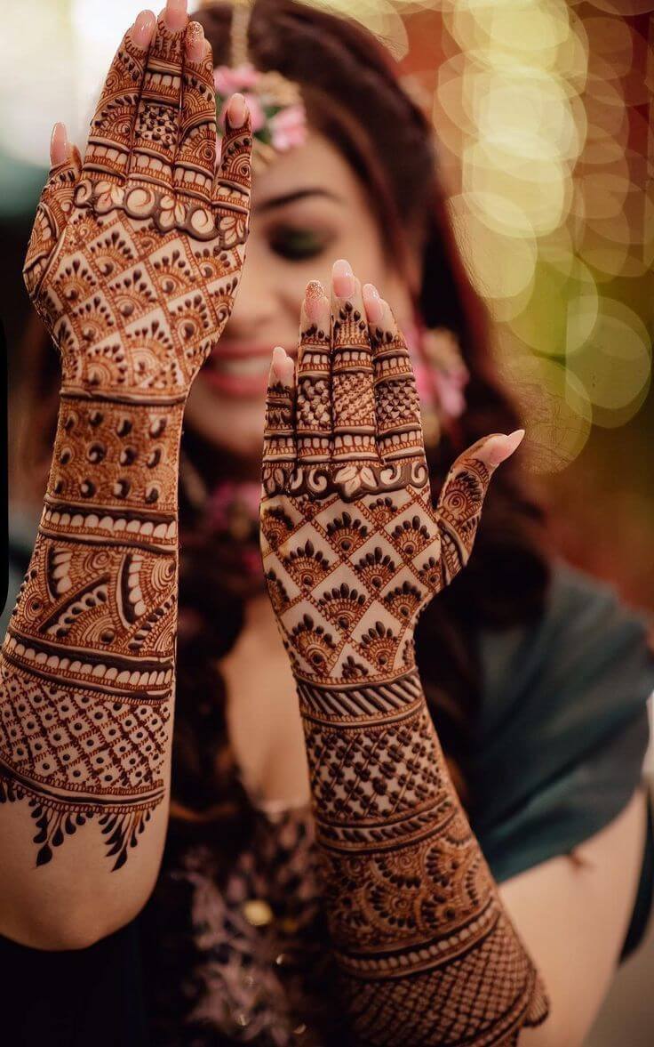 Stunning Bridal Mehendi