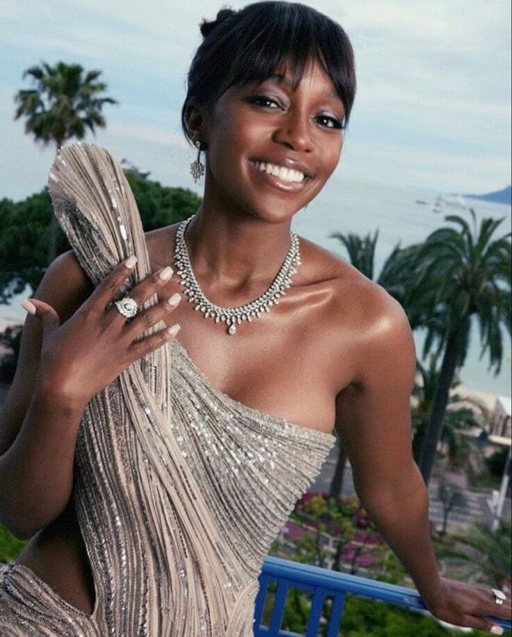 aja naomi king bio